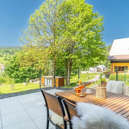 Casa Lipa Apartment Horni Marsov